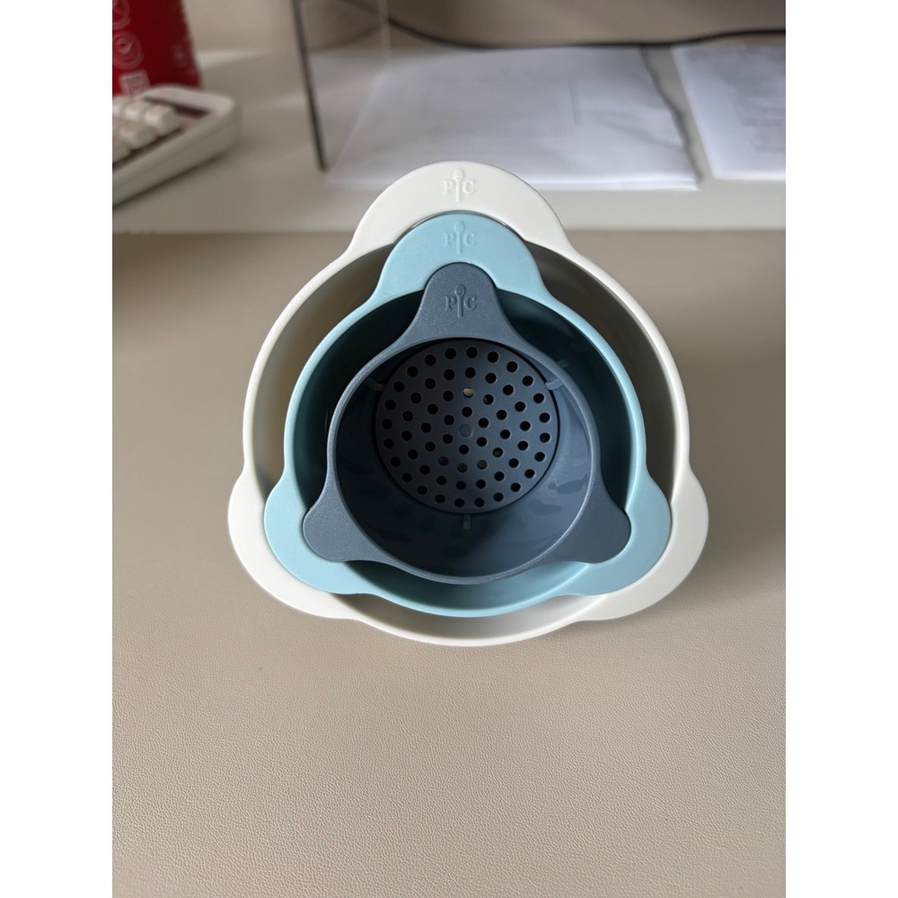 Pampered Chef Funnels With Strainer Set 100911 Blue White Nesting Kitchen Tools